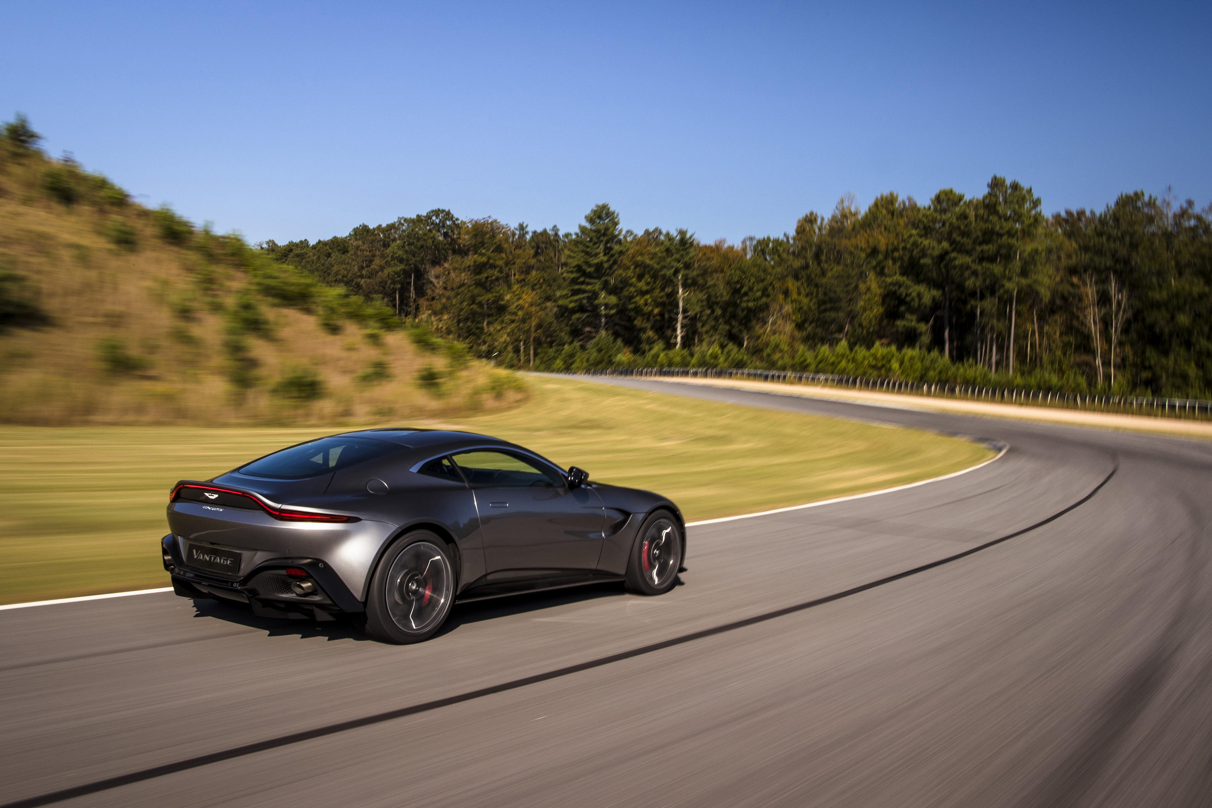 The Epitome of Speed and Elegance: The New Aston Martin Vantage 2018