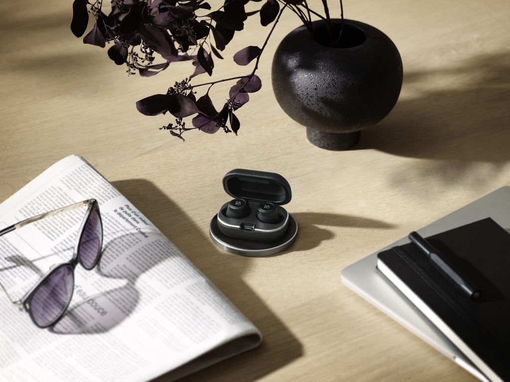 The New Beoplay E8 2.0 with Wireless Charging Case