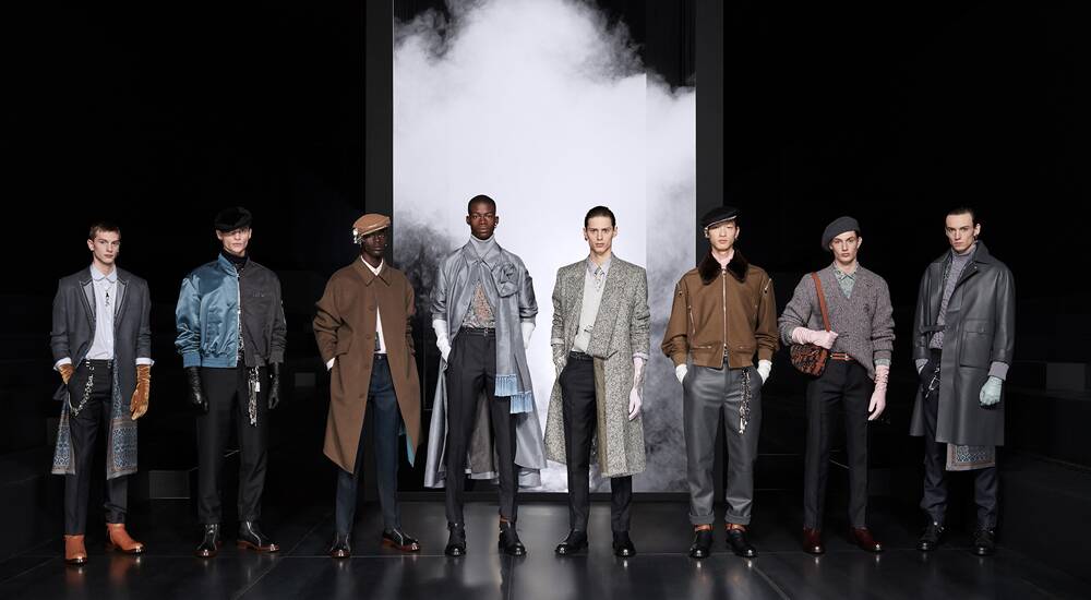 Dior Debuts New Oblique Toile For Men's Spring 2023 Collection